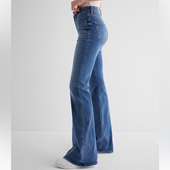 Mid Rise Medium Wash Patch Pocket FlexX '70s Flare Jeans express women’s new - Picture 3 of 5